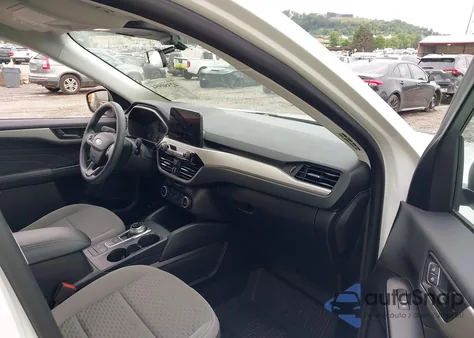 2022 Ford Escape Se z USA, uszkodzony, nr VIN 1FMCU9G68NUB99651